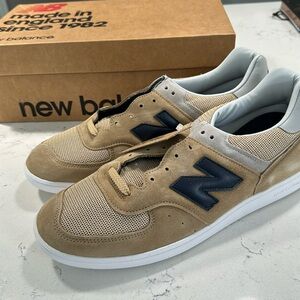 Men’s New Balance tan and grey
